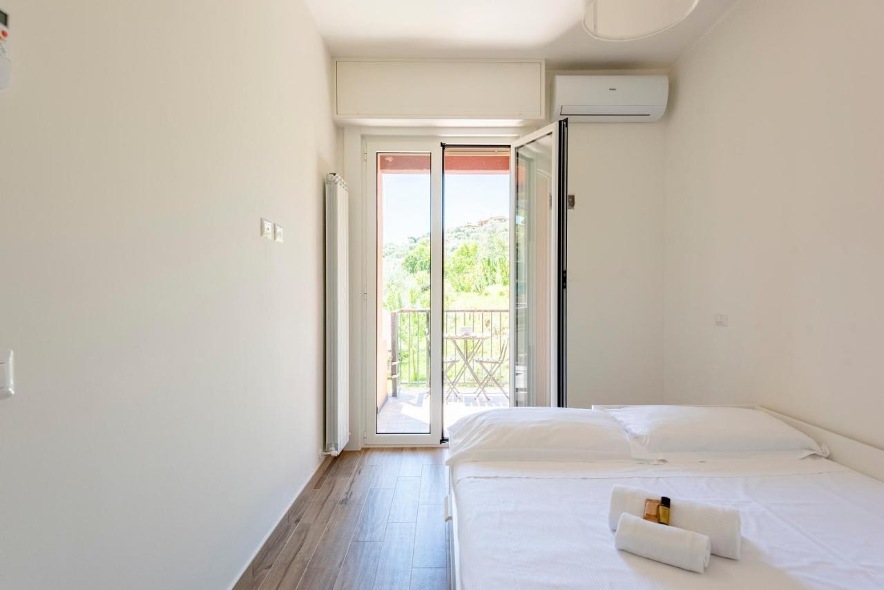 Joivy Lele Apartment With Swimming Pool Rapallo Exterior foto